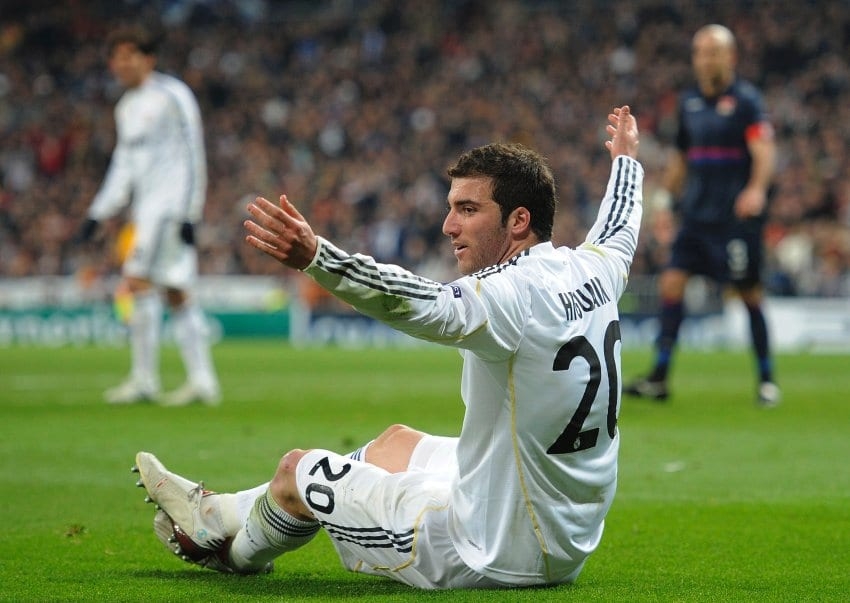 Real Madrid football season 09/10 Higuain 2009/10 Real Madrid